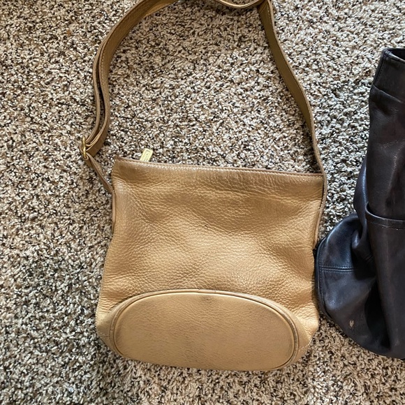 Two (2) Vintage Coach Leather Bags - Picture 3 of 14